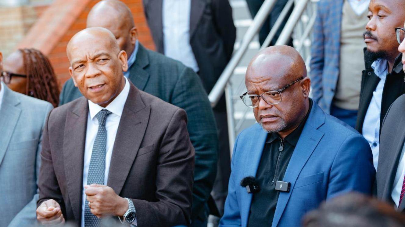 Minister of Electricity and Energy, Kgosientsho Ramokgopa and Executive Mayor of Johannesburg, Dada Morero.