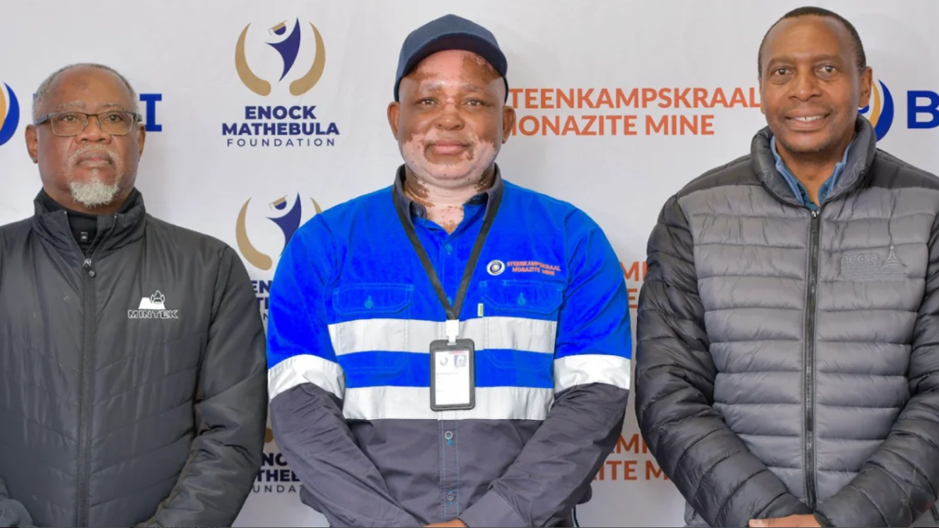 Mintek CEO Molefi Motuku, Steenkampskraal Executive Chairman Enock Mathebula and NECSA Group CEO Loyiso Tyabashe.